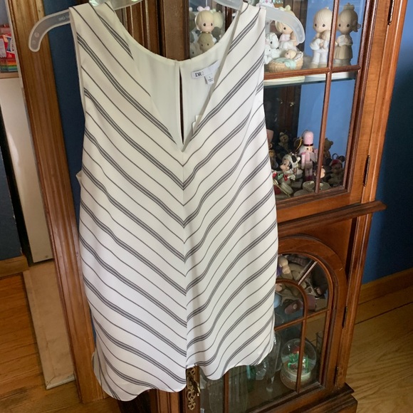 CUTE TANK TOP ✨ NWT - Picture 5 of 5